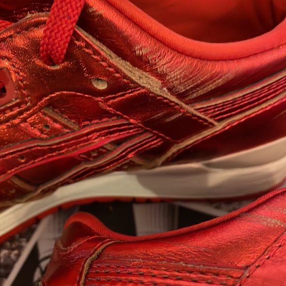 Metallic Red ASICS Gel Lyte III (women’s 5.5) - Picture 4 of 6